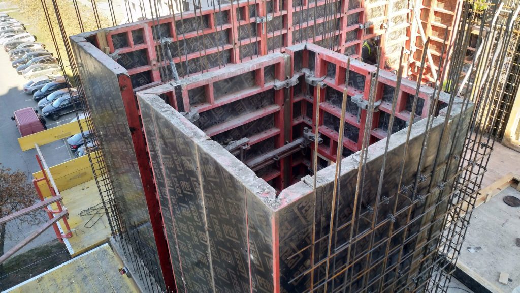 betoniverhoukseen käytetään koivuvaneria